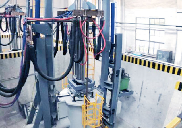 双工位3吨真空自耗电弧炉